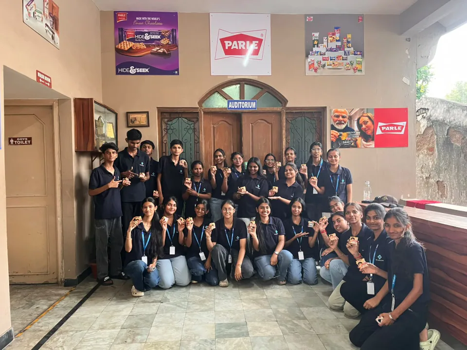 SAJC students together during a Parle-G industry visit