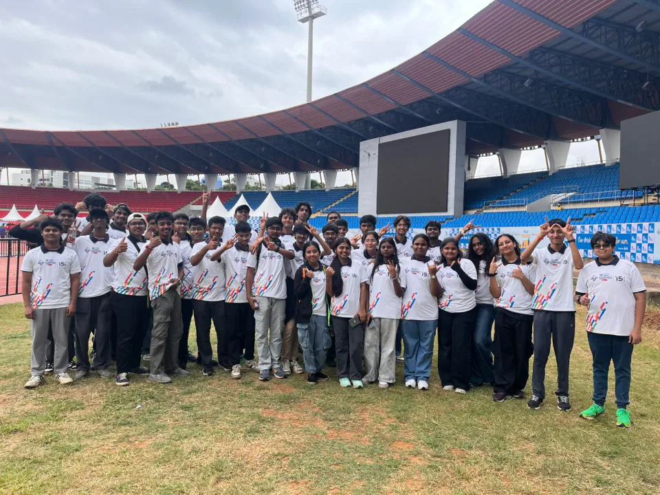 SAJC student volunteers together at a Hyderabad Marathon event