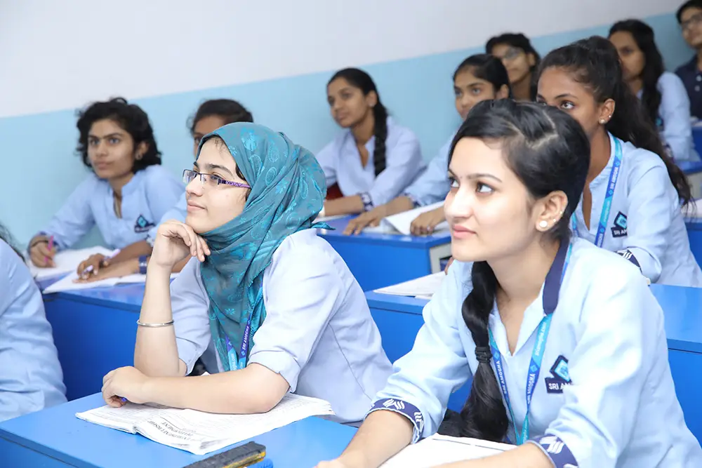 Intermediate with Design Entrance Exams : D-Axis